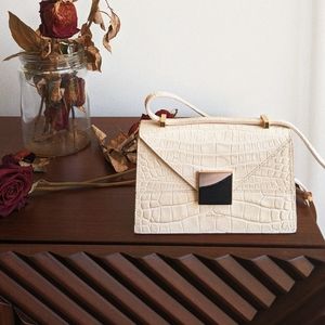👜 Demellier London The Copenhagen Croc Effect Bag